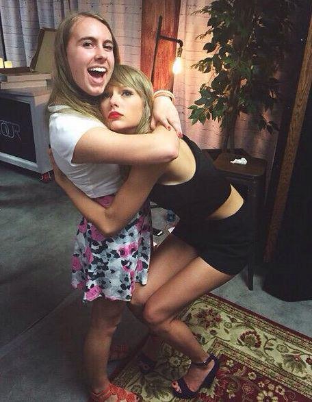 annarodds's tweet image. podia ser eu mas a vida não colabora