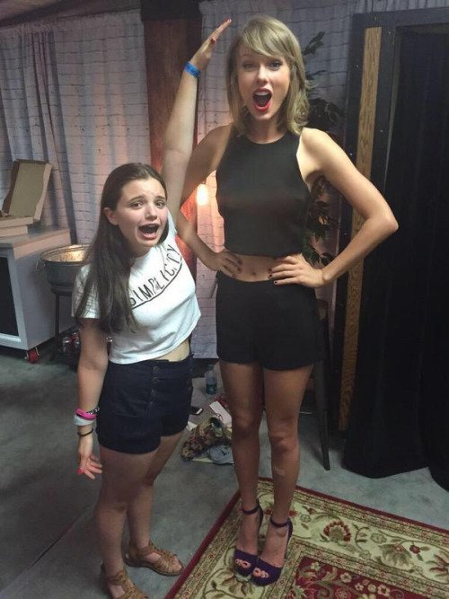 annarodds's tweet image. podia ser eu mas a vida não colabora