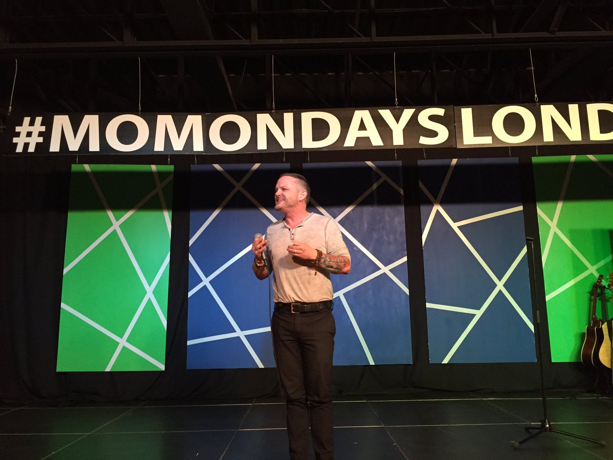 <a href="/BlairHenry1/">Blair Henry</a> shares his story on stage tonight! Thank you Blair!! <a href="/PaulaMorand/">Paula Morand Speaker</a> @VictoriaLCraig