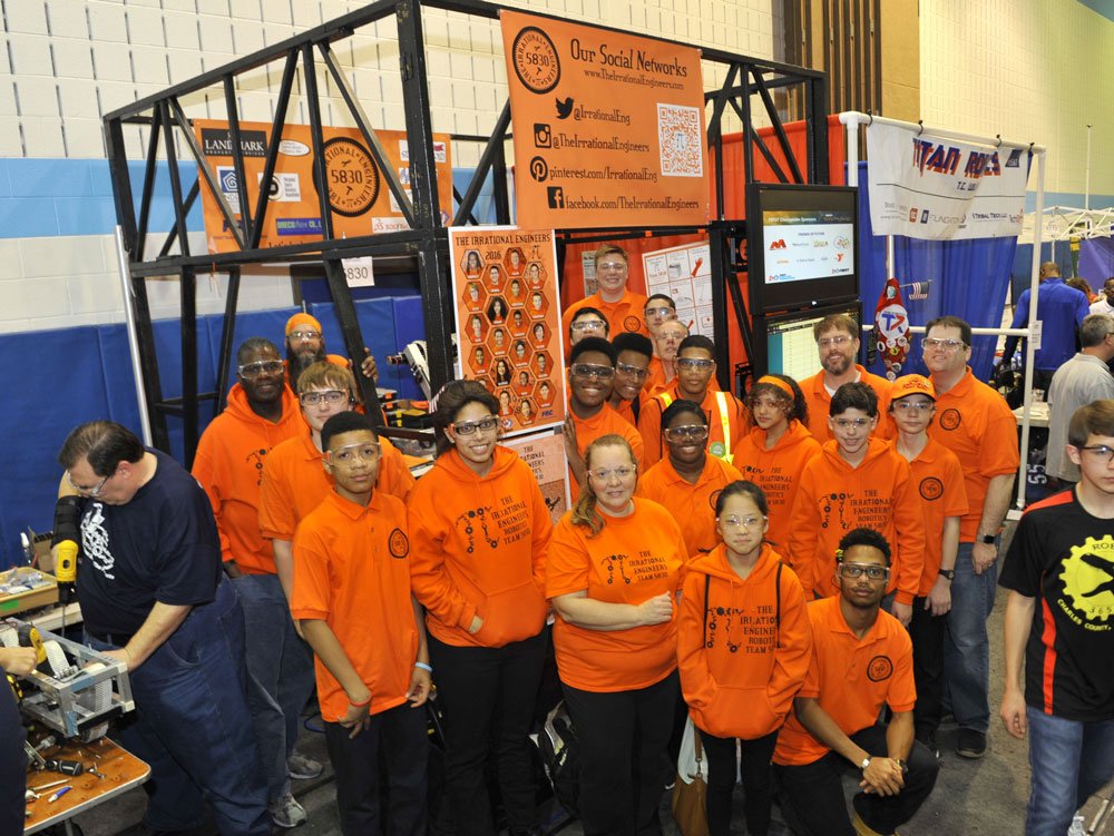 frc6239's tweet photo. Team 5830's AMAZINGLY ORANGE pit  #frc5830 #team5830 #irrationalengineers #gotpi #omgrobots #outrageouslyorange https://t.co/o9NMwzhn1Z