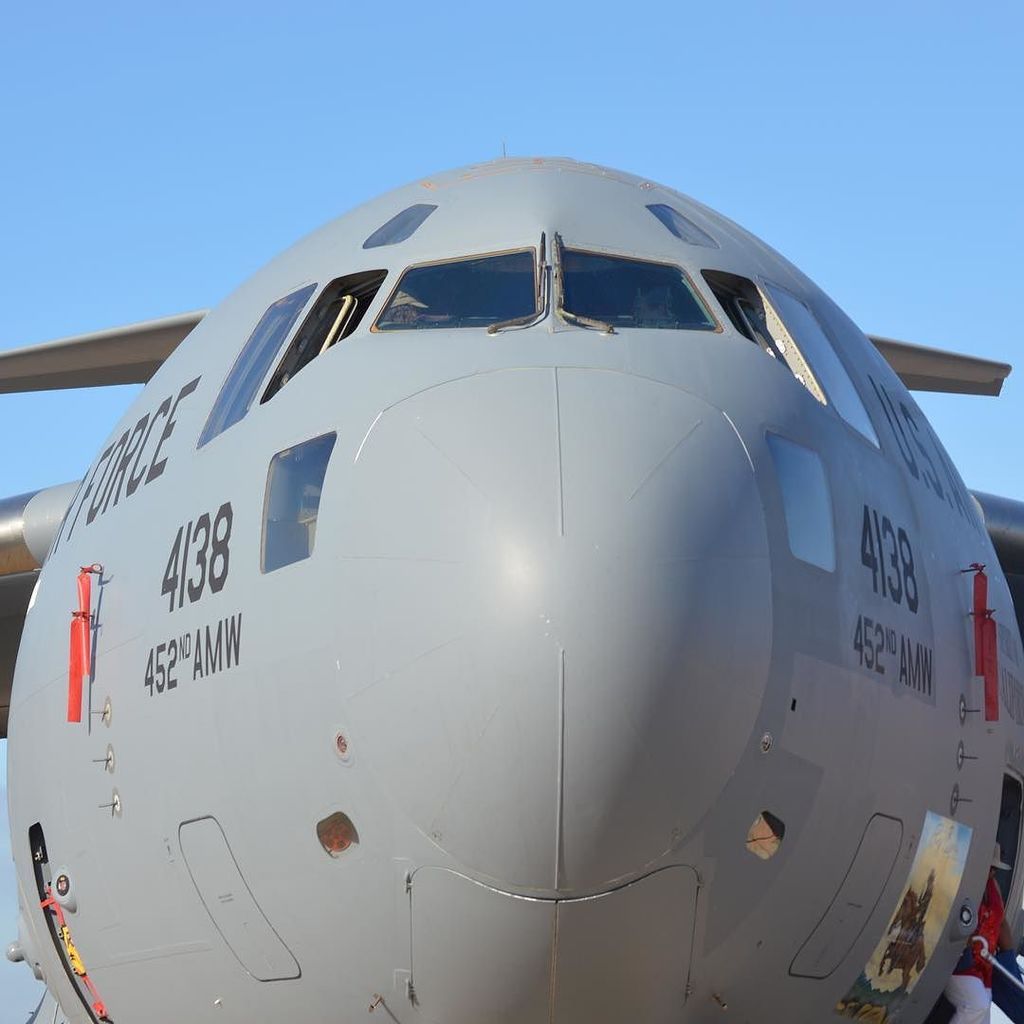 DeltaBravo33's tweet photo. Instagram : by oc_aviator - U.S. Air Force's C17 parked on the ramp. #avgeek #avlife #airplane #oc_aviator #megapla… https://t.co/SZAodGLa9M