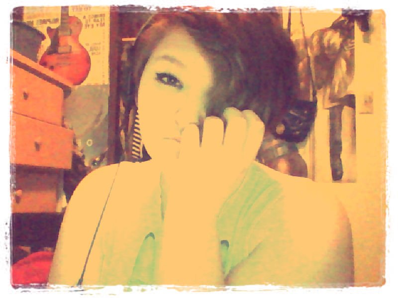 kitty_boo0o's tweet photo. I ♥ this Hazy Days effect on Webcam Toy #webcamtoy https://t.co/69R1UWtp2v