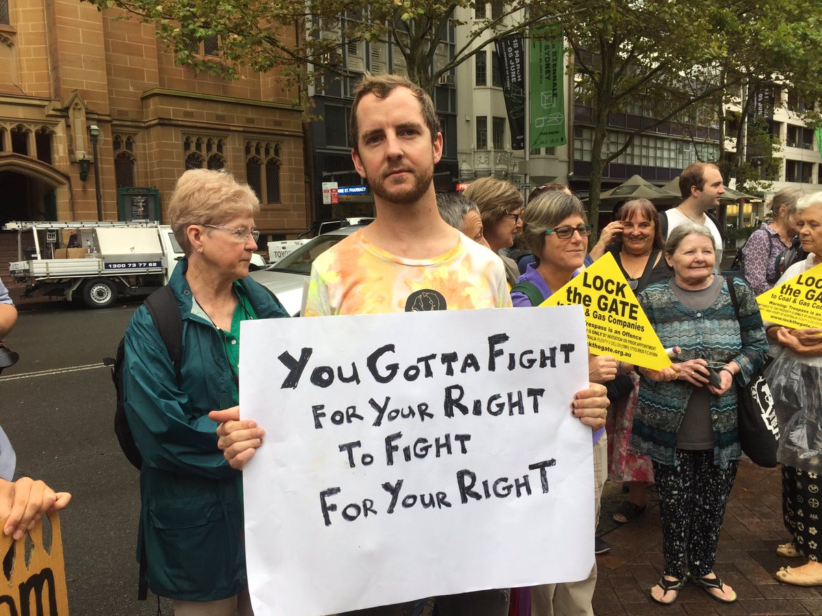 Avustrulya: Hükümetin Gösteri Yasasına ve Mülteci Politikasına Karşı Gösteriler