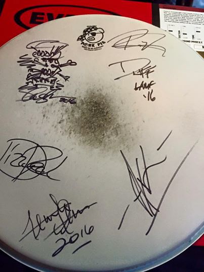 Could This Signed Drum Head Reveal <a href="/gunsnroses/">Guns N' Roses</a>' Final Lineup?: loudwire.com/signed-drum-he…