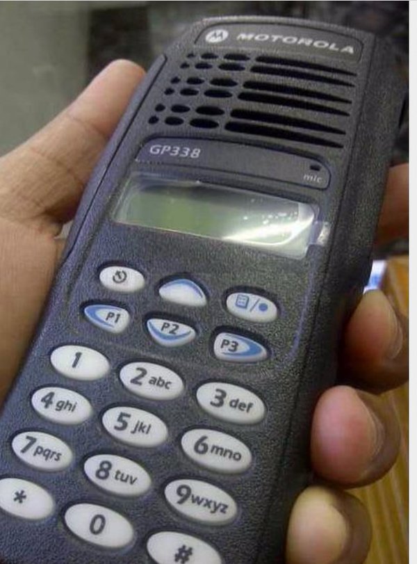 mauroelbueno's tweet photo. Radio robada voluntario de nuestra ONG favor RT!  @reddeemergencia @carlosveli @rne340  @OyarzoJjj @quepasaptomontt https://t.co/PHD8uihLAS