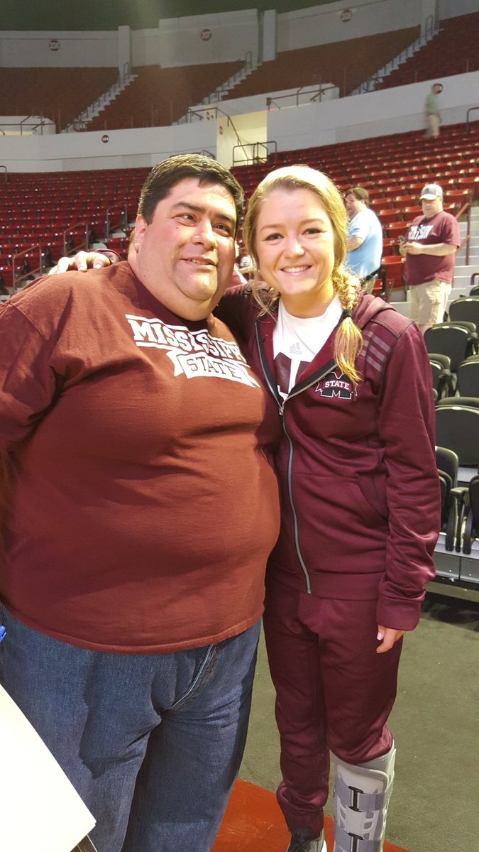 artreyman's tweet photo. And also met @Blair__Schaefer #HailState #Statepix #HailStateWBK https://t.co/knRKxMo4gV