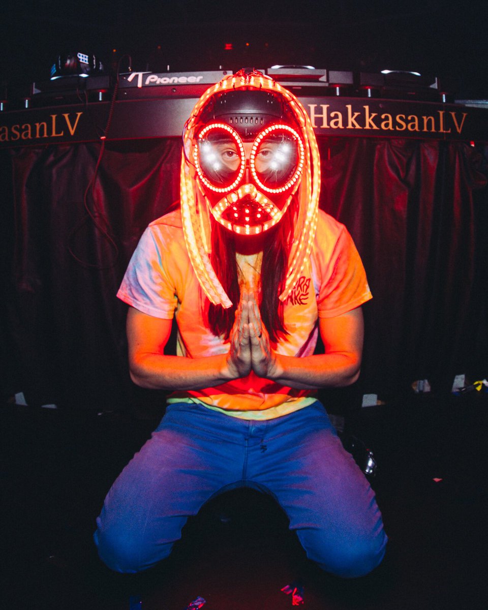 👽 https://t.co/1hDL1LYsTC