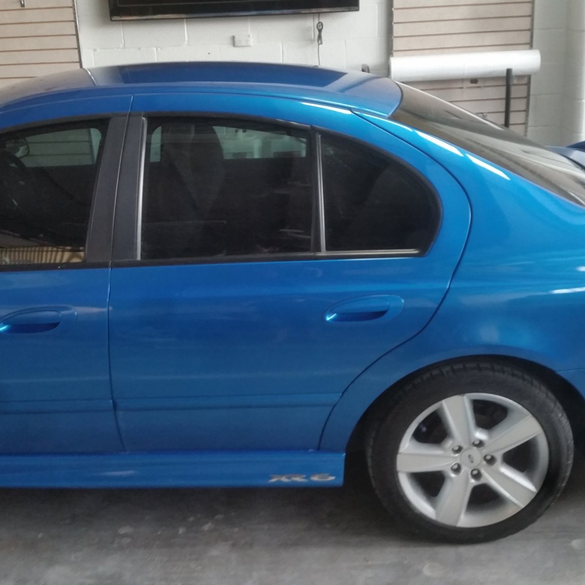 Ba xr6 front bar and rear qauter respray