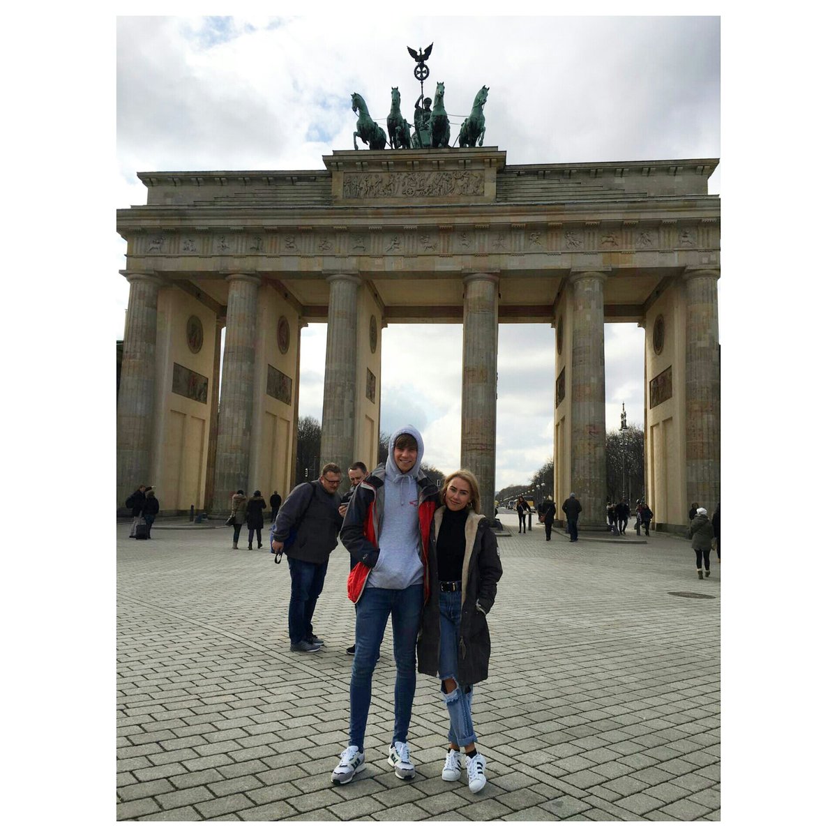 x_daniellemc_x's tweet photo. Berlin ❤ https://t.co/7VOR1QZhPt