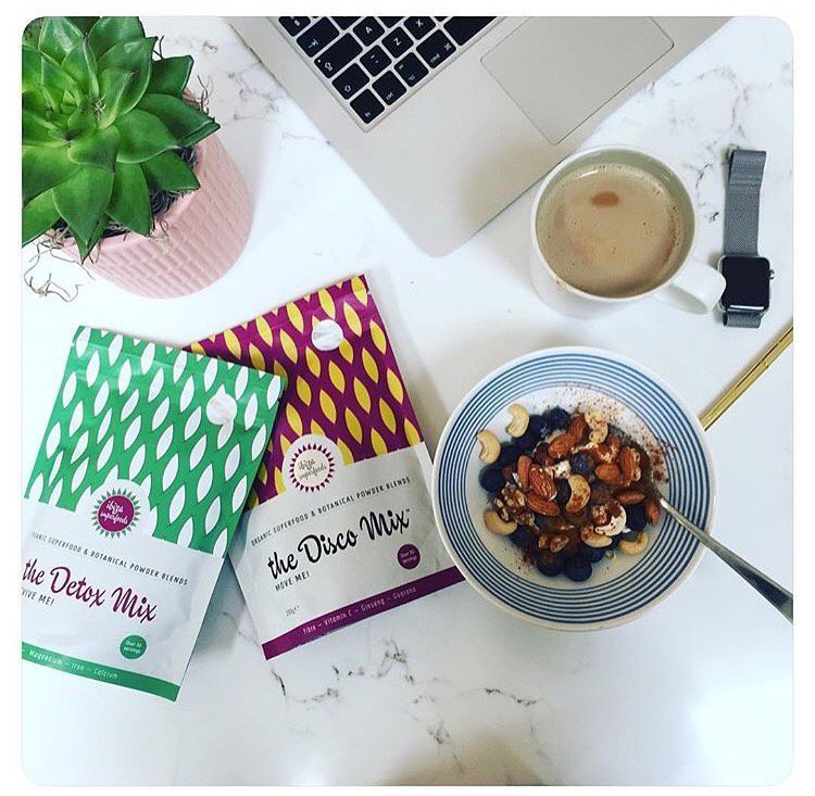 IbizaSuperfoods's tweet photo. Morning #breakfast dilemmas via @SusannahTaylor_ @GetTheGloss   to Disco or to Detox ✨🎉🌟💚 #positivelybuzzing https://t.co/CBNuobQu8N