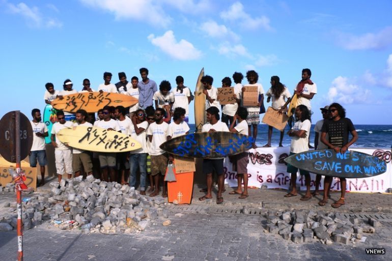 vaavu's tweet photo. Raalhugandu sarahadhah moodha erumun hayyaru kuri meehun dhookollaifi  https://t.co/6PuhBCYq4E https://t.co/JFxV3KmFMg