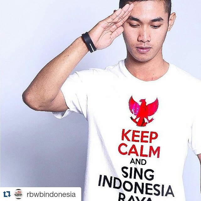 rbwbindonesia's tweet photo. Let's sing Indonesia Raya kawan! ✊😎✌ https://t.co/KpWyujIlma