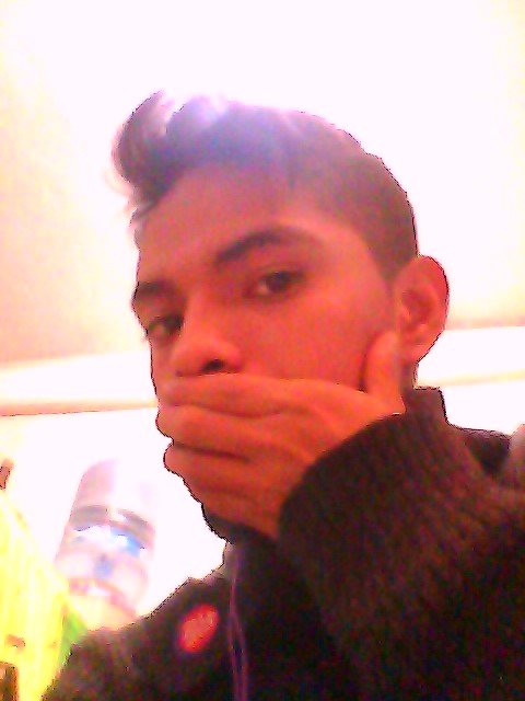 MIKESALDIVAR3's tweet photo. Aqui empesando a usar twitter a las apenas 2personas k me siguen muchas gracias https://t.co/2TrgPwBobT