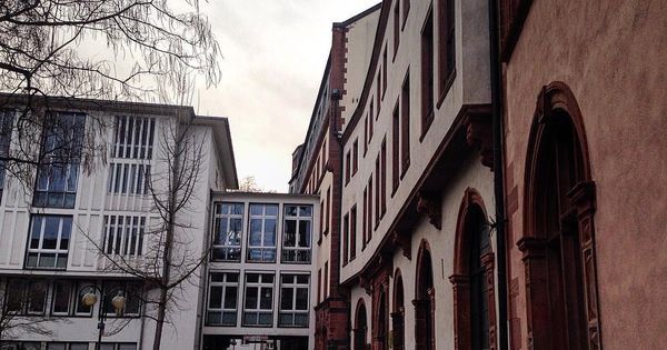 roofingchild's tweet image. #Admirable Architecture : ##brückendienstag #bridgetuesday #frankfurtammain #igersfrankfur… ift.tt/1S1lWVU