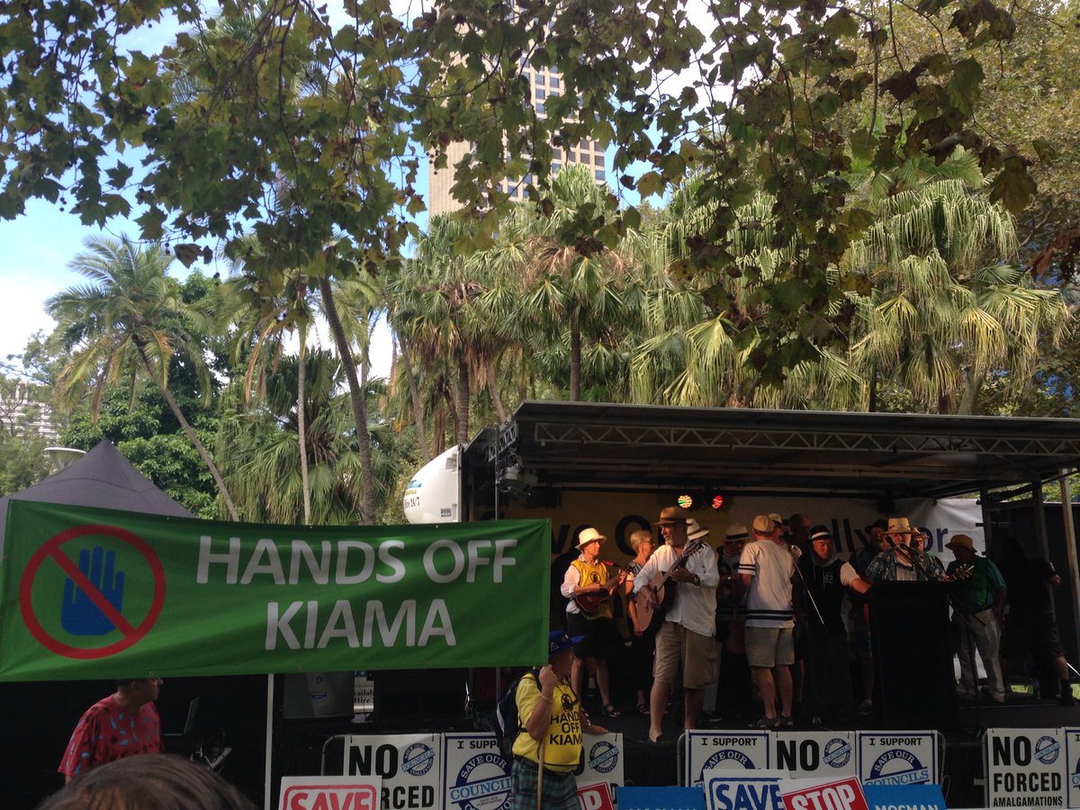 KiamaBlowhole's tweet photo. Big Kiama presence in Hyde park on Sunday at the anti forced council merger rally, lots of councils all over NSW! https://t.co/CIVBXzOuWF