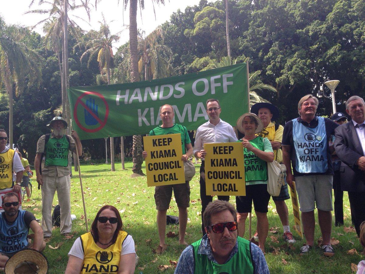 KiamaBlowhole's tweet photo. Kiama Represented BIG TIME at the anti merger rally in Sydney on Sunday! https://t.co/RLWo5Ppynb