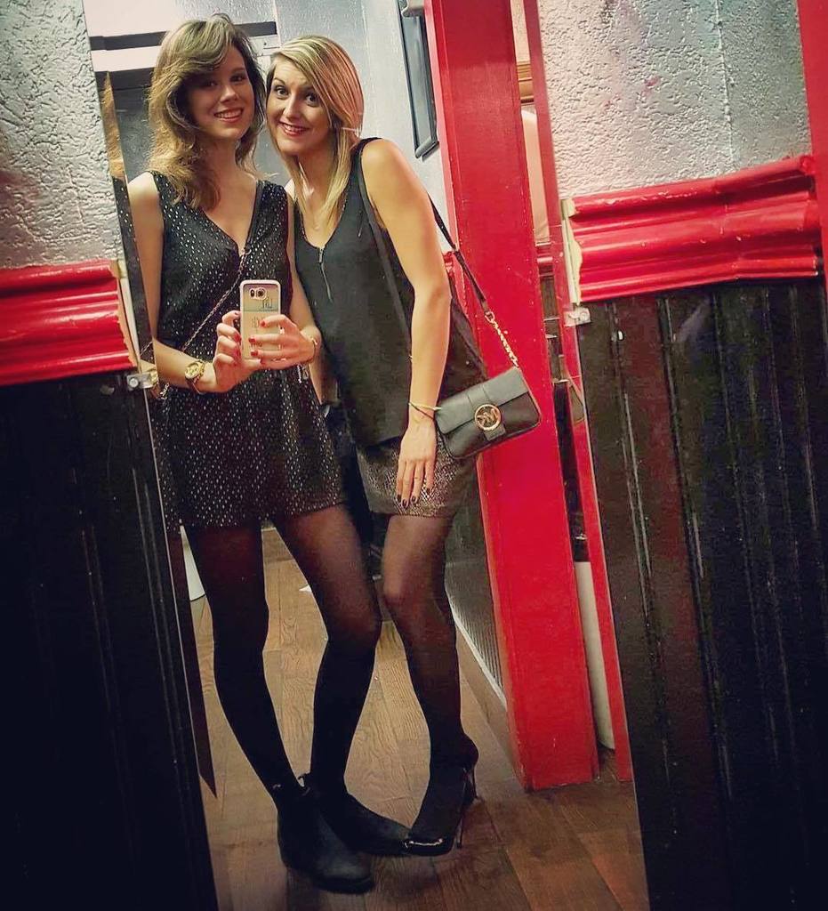 scarsdaleselfi's tweet photo. Happy Birthday to US ❤️
#happybirthday #birthday #11march #11march2016 #polishgirl #french… https://t.co/1vVkOCvYfJ https://t.co/j2hDmnaLgf