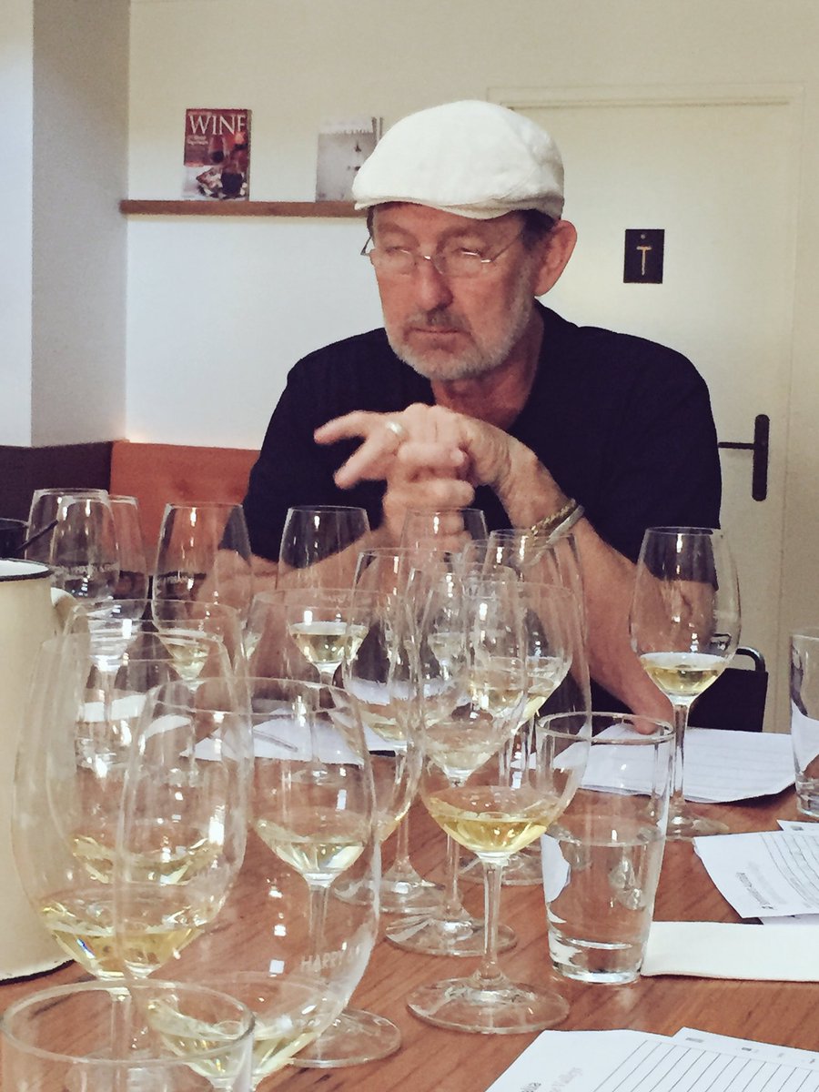 "Everything that's old is new again" thanks  <a href="/RiggsBW/">Iain Riggs AM</a> @SommsAustralia <a href="/Harry_Frankie/">Harry & Frankie</a> #beechworth #wines