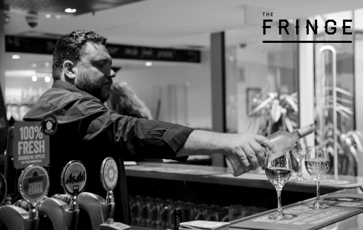 fringemelbourne's tweet photo. Sensational day #Melbourne Dave has the wine chilled, pop in for a drink on your way home https://t.co/0Vxfkgnsyn