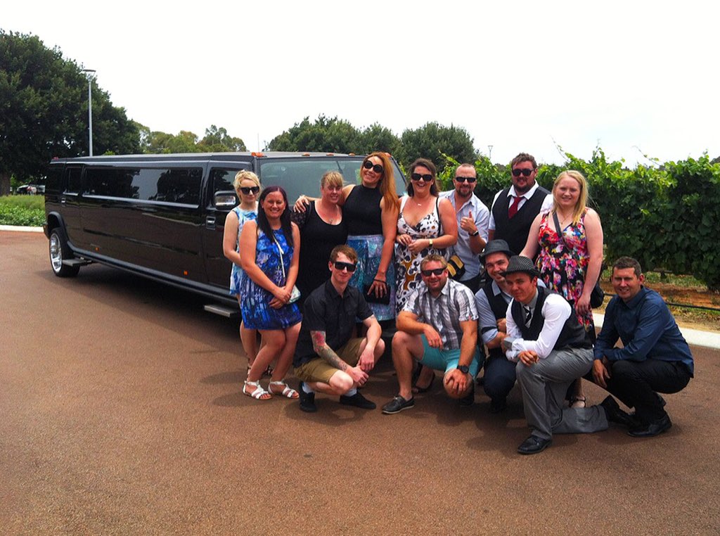 svlimowinetours's tweet photo. Thanks Jade, fantastic tour! #svlimowinetours #swanvalley #perth #perthtodo #perthtours #thisiswa https://t.co/U7ahfWr2E9
