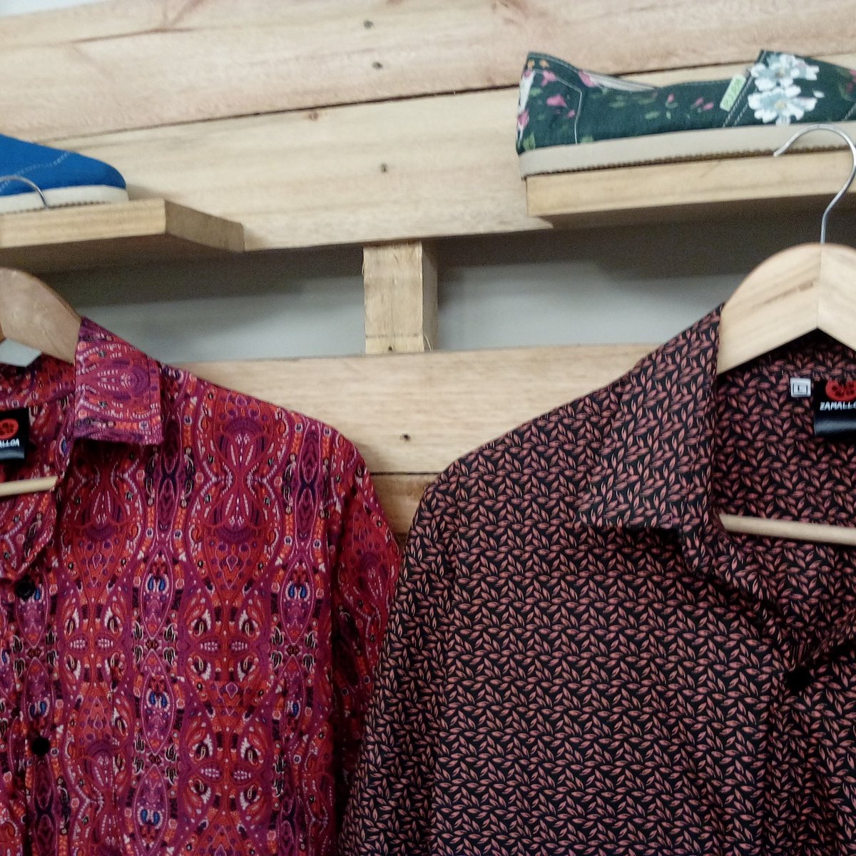 DiegoAnci's tweet photo. Camisas hawaianas y alpargatas en pasaje Tejada 125.  Miraflores https://t.co/sTsgf0dpzM