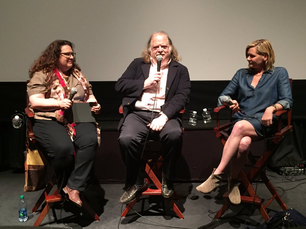 themirrorcube's tweet photo. .@thejgold dispensing wisdom after a screening of @CityOfGoldDoc @LTLosAngeles  #JonathanGold #CityOfGold https://t.co/FdPgJXmRlb