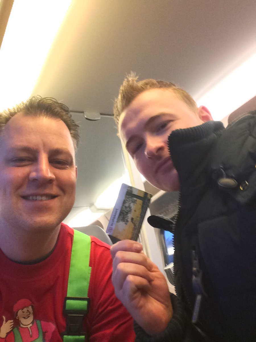 <a href="/koenbruin/">Koen Bruin</a> samen met Henk in de trein onderweg naar <a href="/VanWijnenGroep/">Van Wijnen</a> HHW #duurzaamnoord