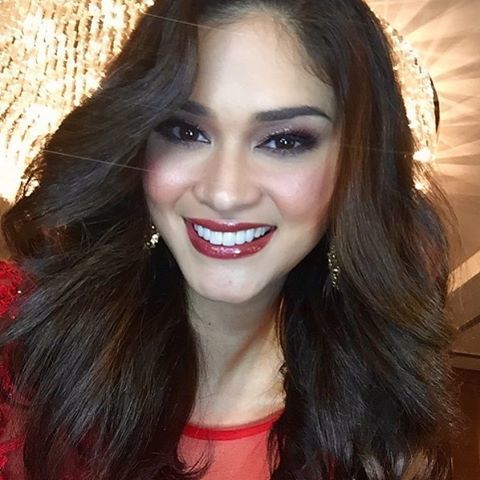 MsUniverseCrown's tweet photo. I got this photo from queen p's account #gorgeous #missuniverse #prettypia #piawurtzbach #bæ #bbpilipinasuniverse20… https://t.co/FeheXJP8CN