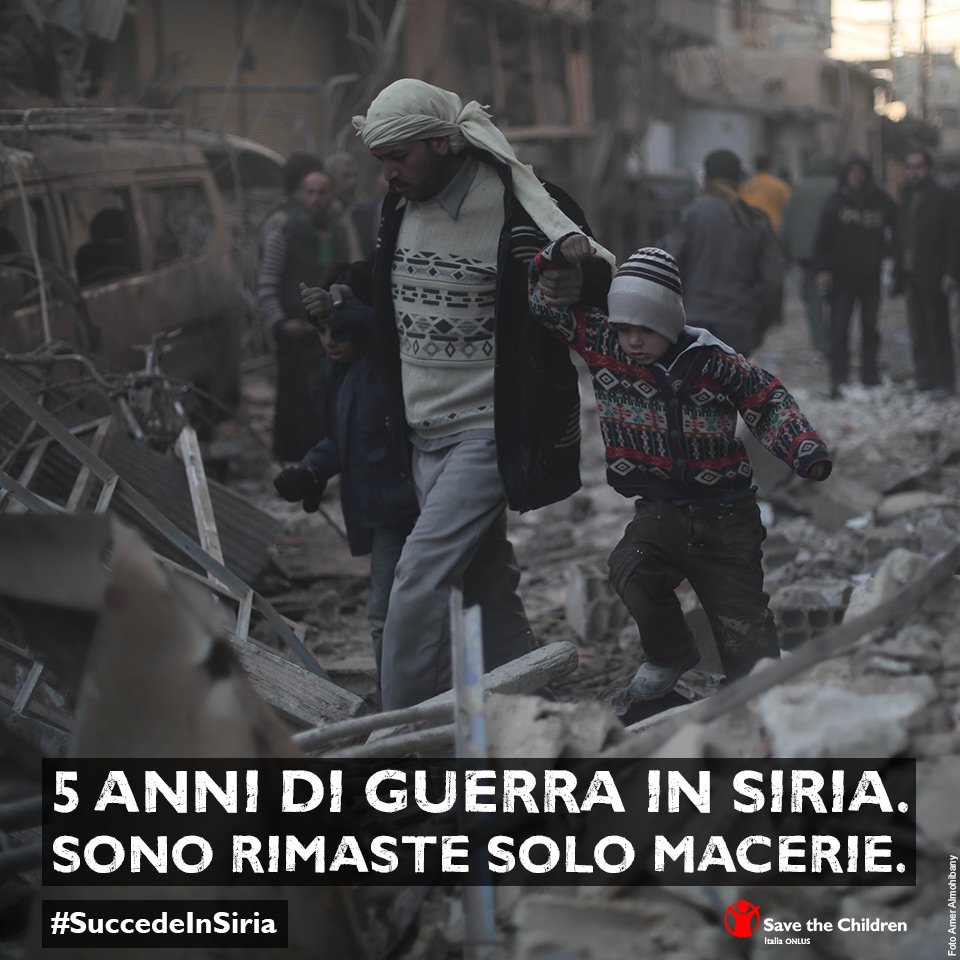SaveChildrenIT's tweet photo. Oggi, quinto triste anniversario di guerra in #Siria, RT questa foto per esprimere il tuo sdegno #SuccedeInSiria https://t.co/xAY3Ac7xuH
