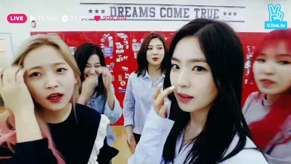 기습V앱 라이브했던 레드벨벳 캡쳐 | 인스티즈