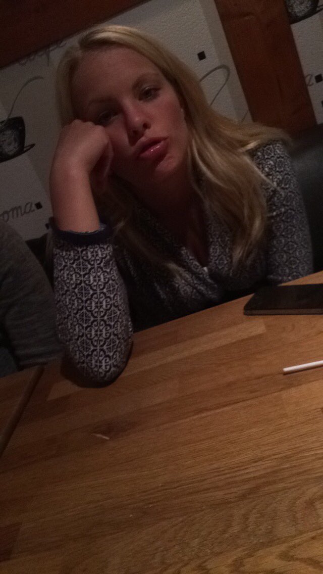 Stort grattis till min bästa vän på 20-års dagen😍🎉🍾DU ÄR GULD VÄRD!!!! Saknar dig något enormt hjärtat❤<a href="/Lindaboliin/">Linda Bolin</a>