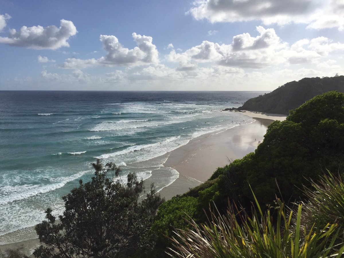 AryaByronBay's tweet photo. #ByronBay you are saaaa #Hawt right now 😍😍😍 https://t.co/FAf4VEUPj4