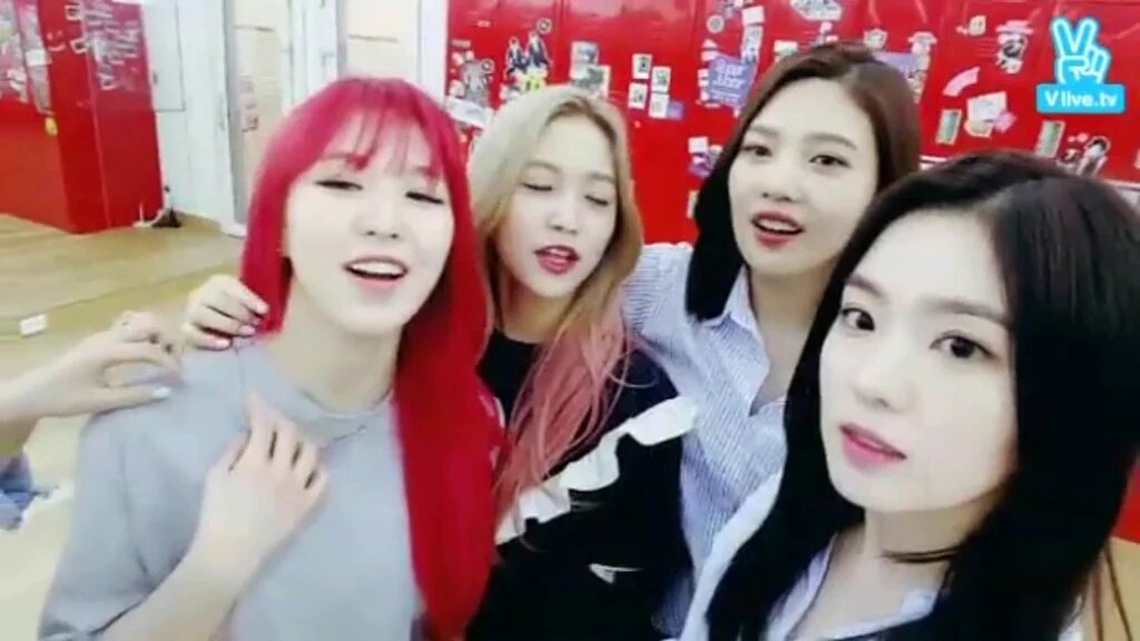 기습V앱 라이브했던 레드벨벳 캡쳐 | 인스티즈