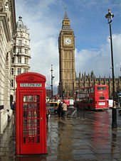RigoMagda's tweet photo. Pots triar entre passar uns dies a Londres o una ciutat més petita com Leeds https://t.co/KvYp1kPwh4 https://t.co/hLquYylKFo