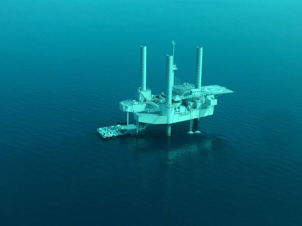 H2OComms's tweet photo. #SeaBasing : pelantar minyak yang digunakan sebagai pangkalan hadapan utk menguatkuasa pertahanan Pantai Timur Sabah https://t.co/Ix0cvDtNiE