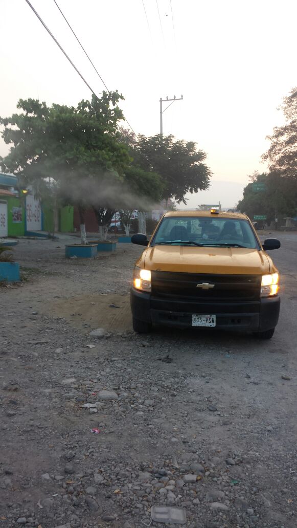 SSaludChiapas's tweet photo. A primera hora nebulizamos en #ChiapaDeCorzo #JuntosVamosACuidarnos @VelascoM_ @fjavierpm73 @ChiapaHeroica #Salud https://t.co/kUHeiYkUWb