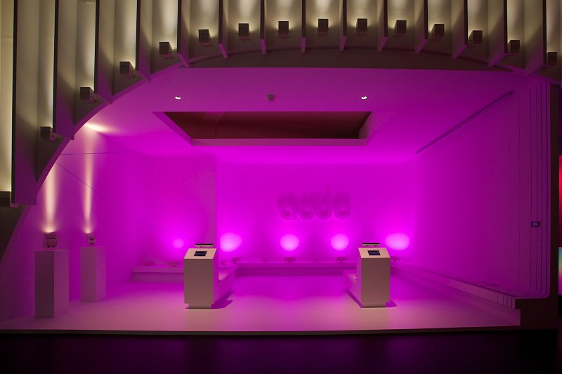 acdcled's tweet photo. But then we can do this to the stand.....@acdcled #LB16 #pinkladiespledge #actcoollookcoolbecool https://t.co/PfXsvaLq2i