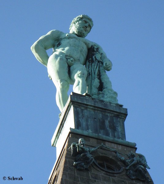 StadtKassel's tweet image. Wieder geöffnet: Oktogon am #Herkules #Kassel und Aussichtsplattform! Infos unter: bit.ly/herkuleskassel (tro)