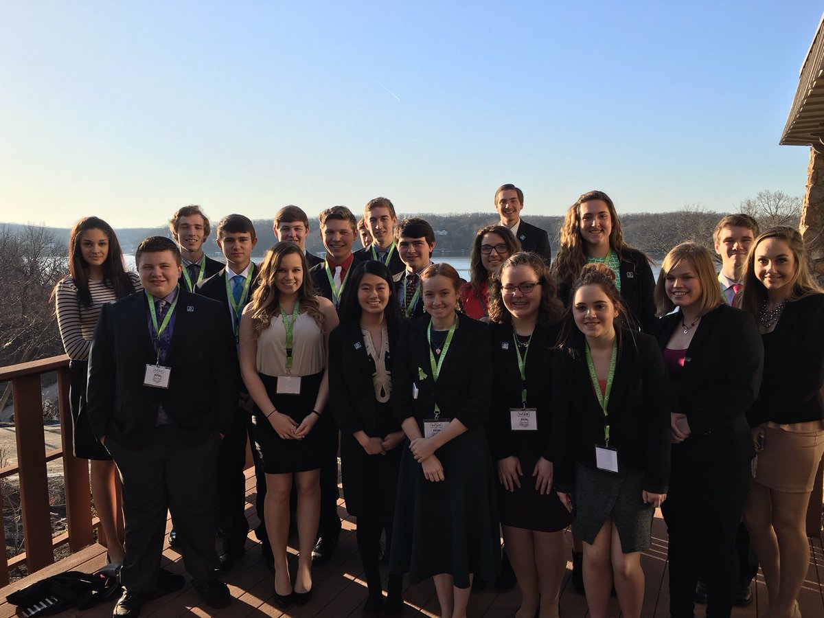 ParkHillDECA's tweet photo. Lookin good at State DECA. #PHDECA https://t.co/RU8fHoHUEW