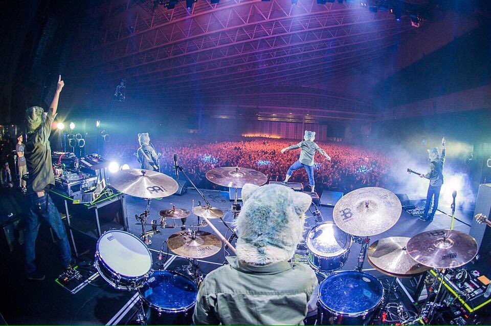 MWAMOORer07211's tweet photo. Twitter始めたばっかだけど、ロック好きよろしく！

#ONE OK ROCK
#MAN WITH A MISSION
#MY FIRST STORY
#ロック好き
#RTした人全員フォローする 
#いいねした人もフォローする https://t.co/LxTlGs2drV