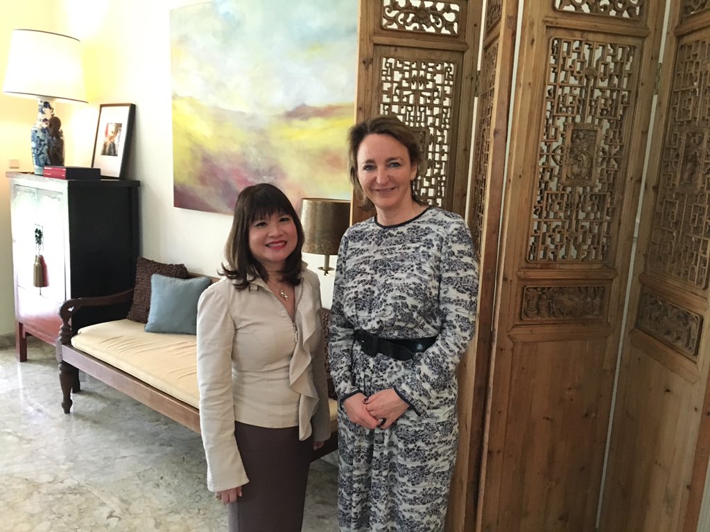 VBOFEB's tweet photo. Michele Sioen meets Shinta Kamdani, Chair of @DPN_APINDO, the Employers' Association of Indonesia #BEmissionIDN https://t.co/EgHITtlDjv