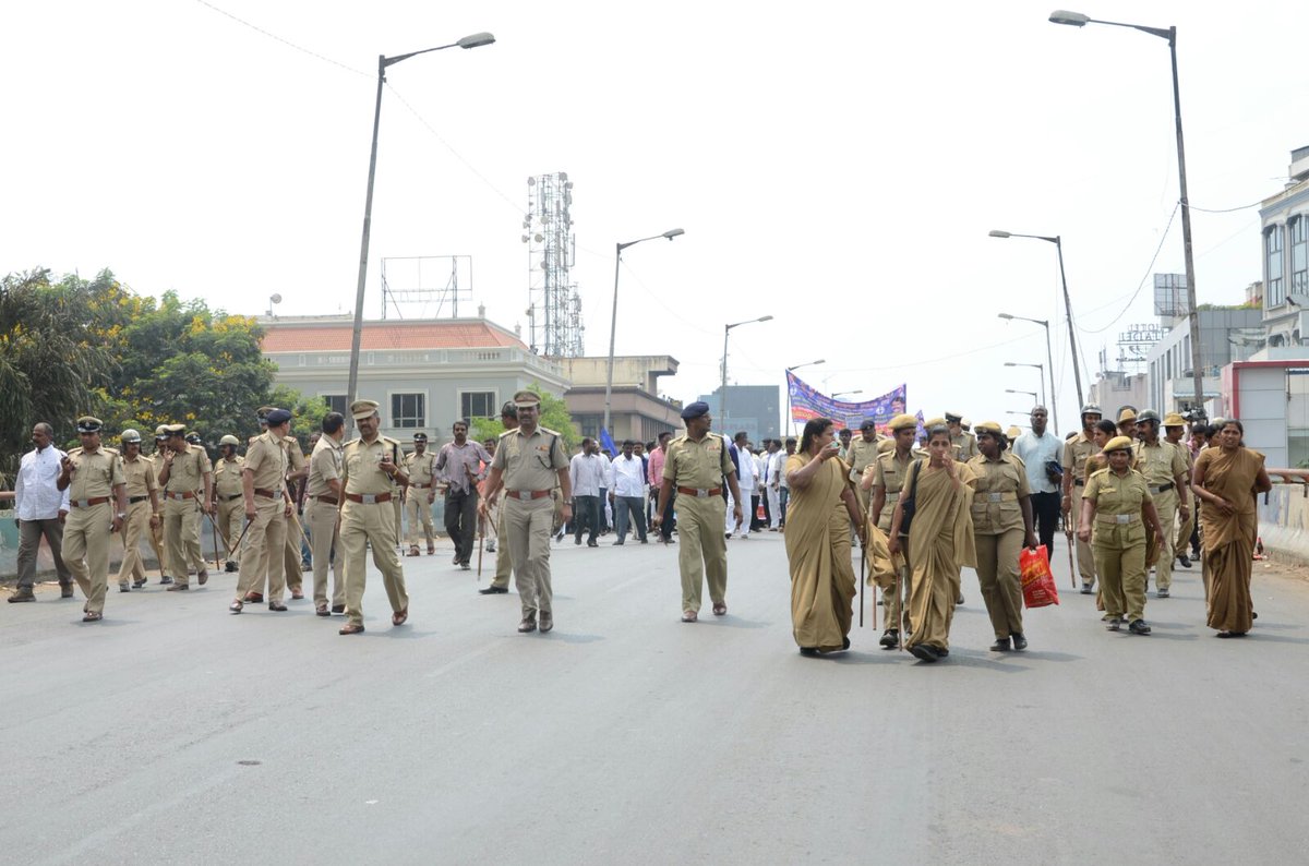 BlrCityPolice's tweet photo. Police have made elaborate security arrangements at Freedom Park due to #DSSProtest. @CPBlr @DcpComdCentre https://t.co/yBQYo1wCqE