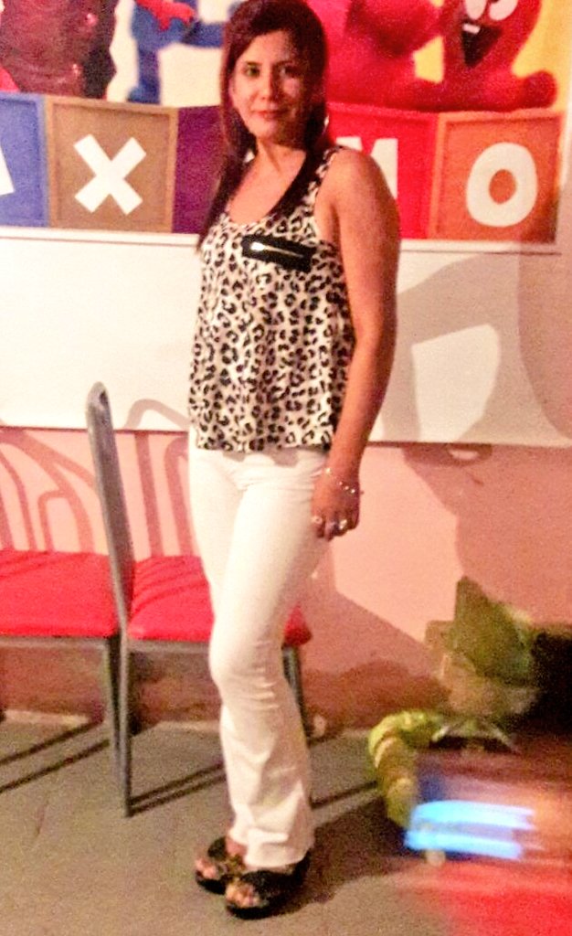 NatyLuna33's tweet photo. Martes Feliz y Enamorada!😍😍 https://t.co/vdrEgKS6uB