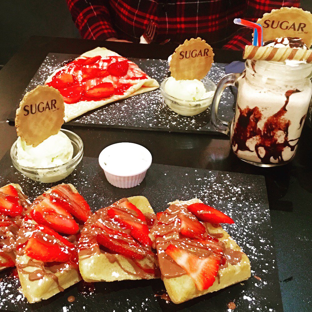 Chlow_angel's tweet photo. Omg 😍 Well done @sugar_ldnrd 👏🏼🍓🍦❤️ https://t.co/OMQLf7gRMN