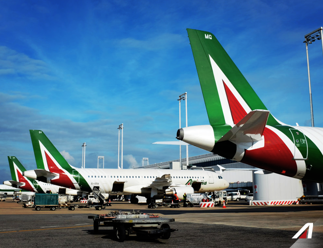Alitalia's tweet photo. Record puntualità: 23 febbraio in orario 97,4% di 540 voli, esito d'investimenti strategici. https://t.co/bwaDEDF2b1 https://t.co/WX0U6E8t8u