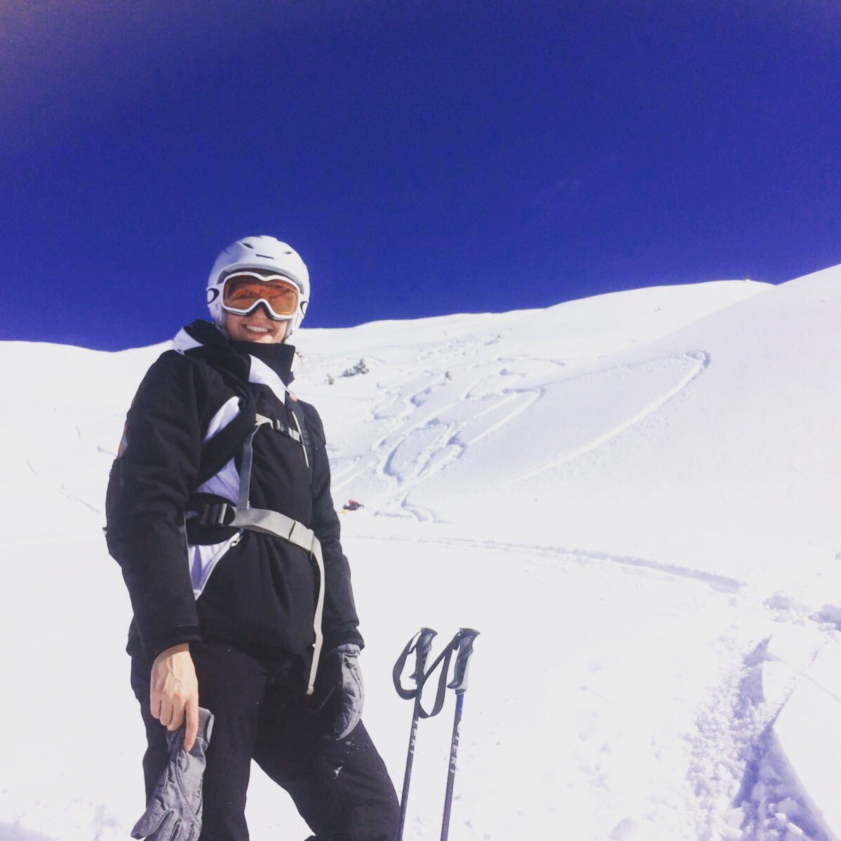 Skiing is great for cardio and muscle toning - post holiday blues! #skiing #fitfam #fitness