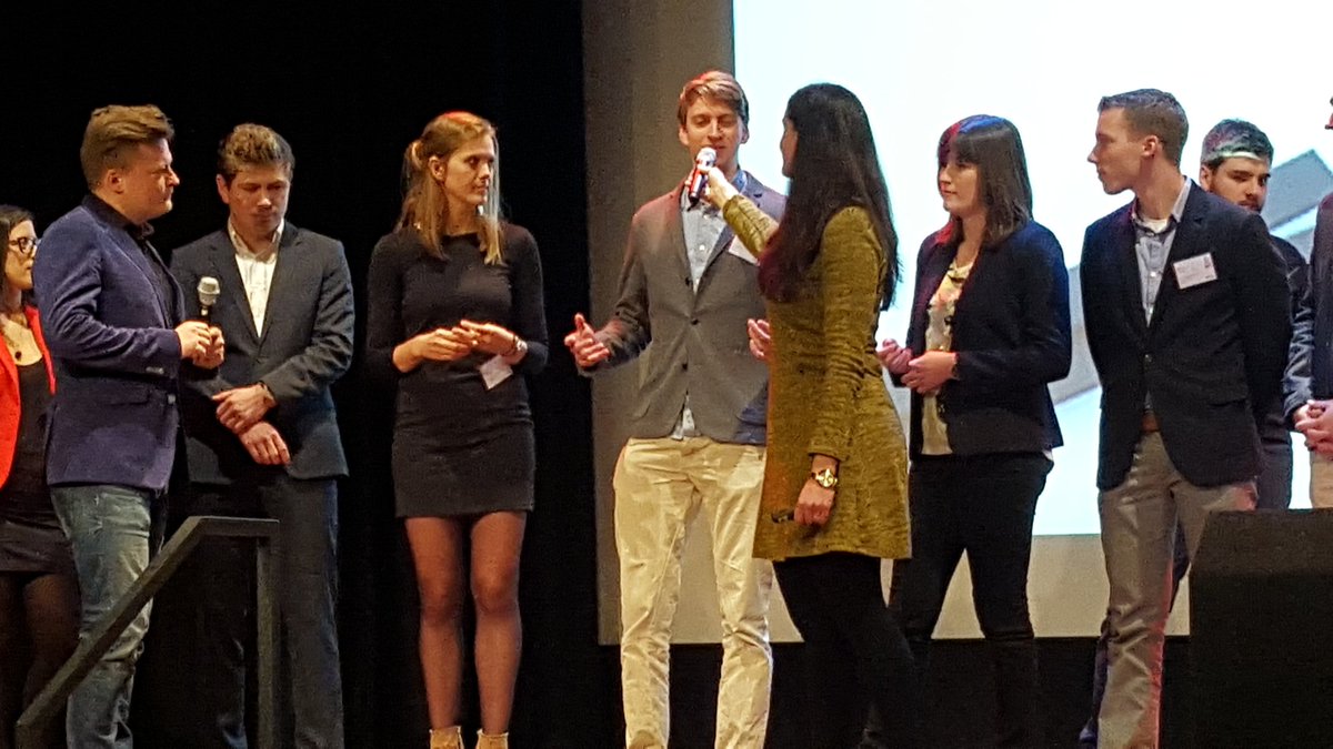 JolienU's tweet photo. Experiencing pitching #cios4b #cioplatform #agiledelft https://t.co/Qx54tPbdXo