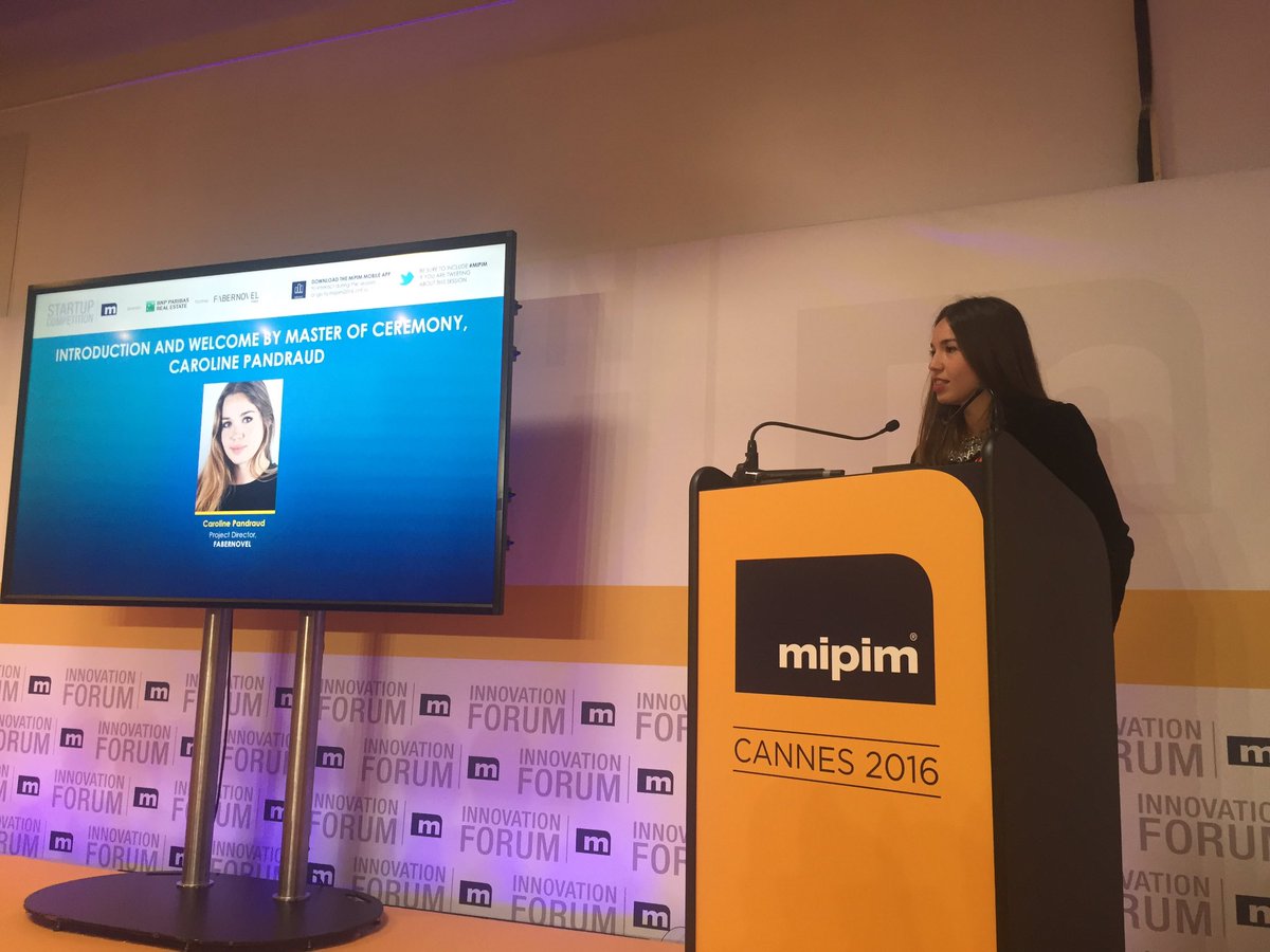 Caroline M tweet media