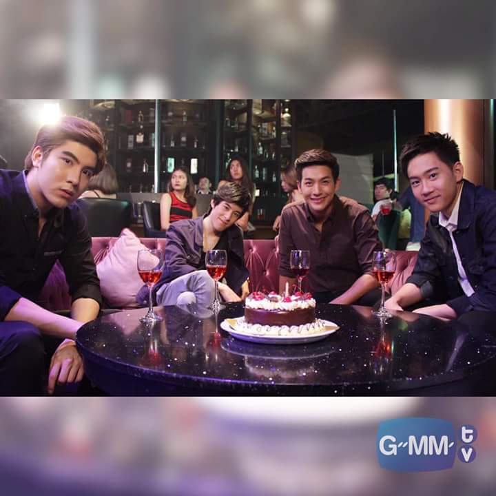 WhiteCaptainCOM's tweet photo. วันนี้พี่สิบทิศพา ฮอร์ค ฮิปปี้ คิริว มาเที่ยว #หล่อผับแตก จองคิริวได้ม่ะ?
#uprinceseries 
Cr: uprinceseriesofficial https://t.co/lOAWKd5iWL