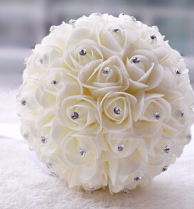 ❤️ Bouquets white and ivory £14  ❤️
